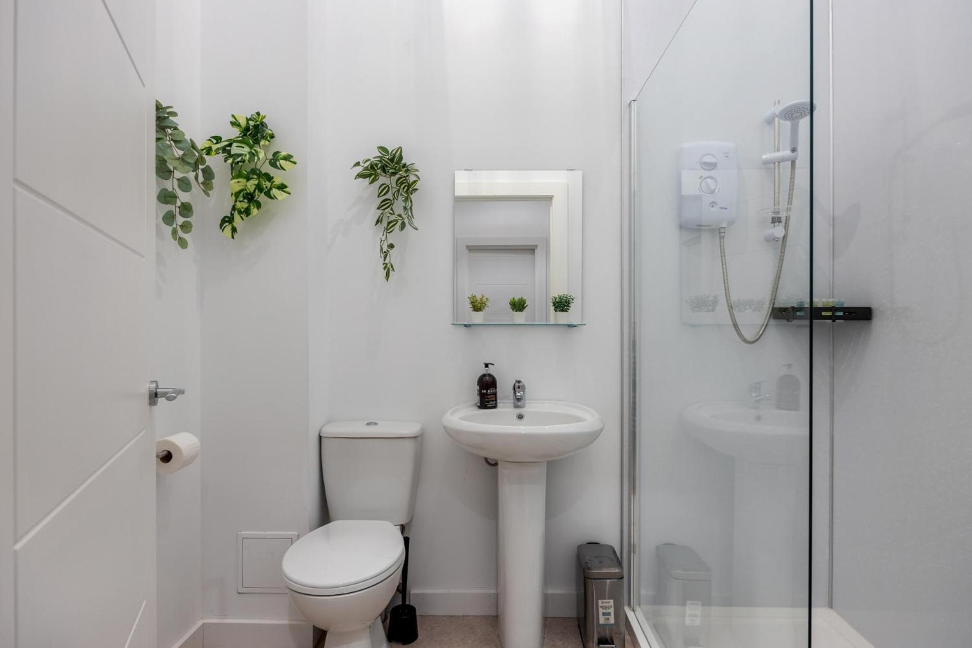 Contemporary 2 Bed Apartment -Belfast East Village ภายนอก รูปภาพ