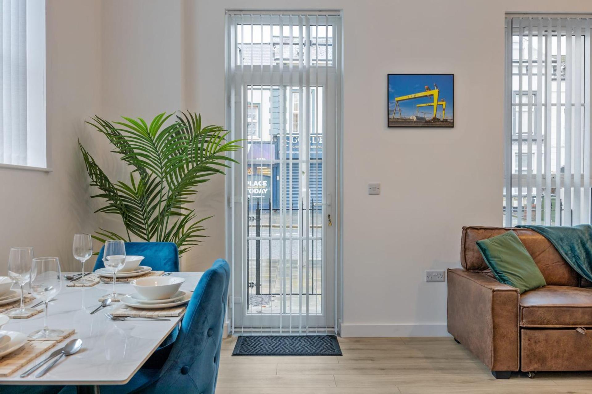 Contemporary 2 Bed Apartment -Belfast East Village ภายนอก รูปภาพ